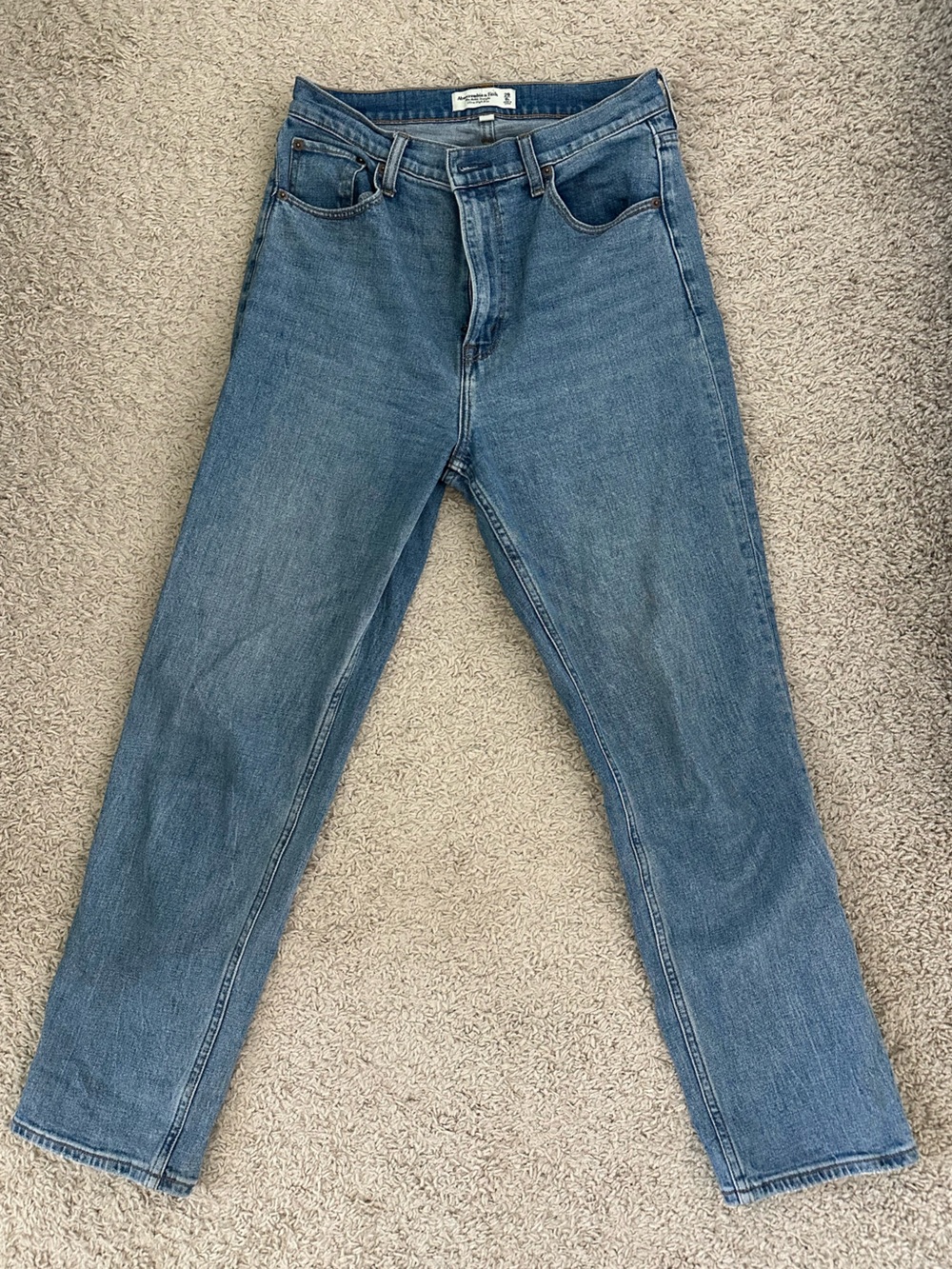 Abercrombie & Fitch The Ankle Straight Ultra High Rise Curve Love Jeans